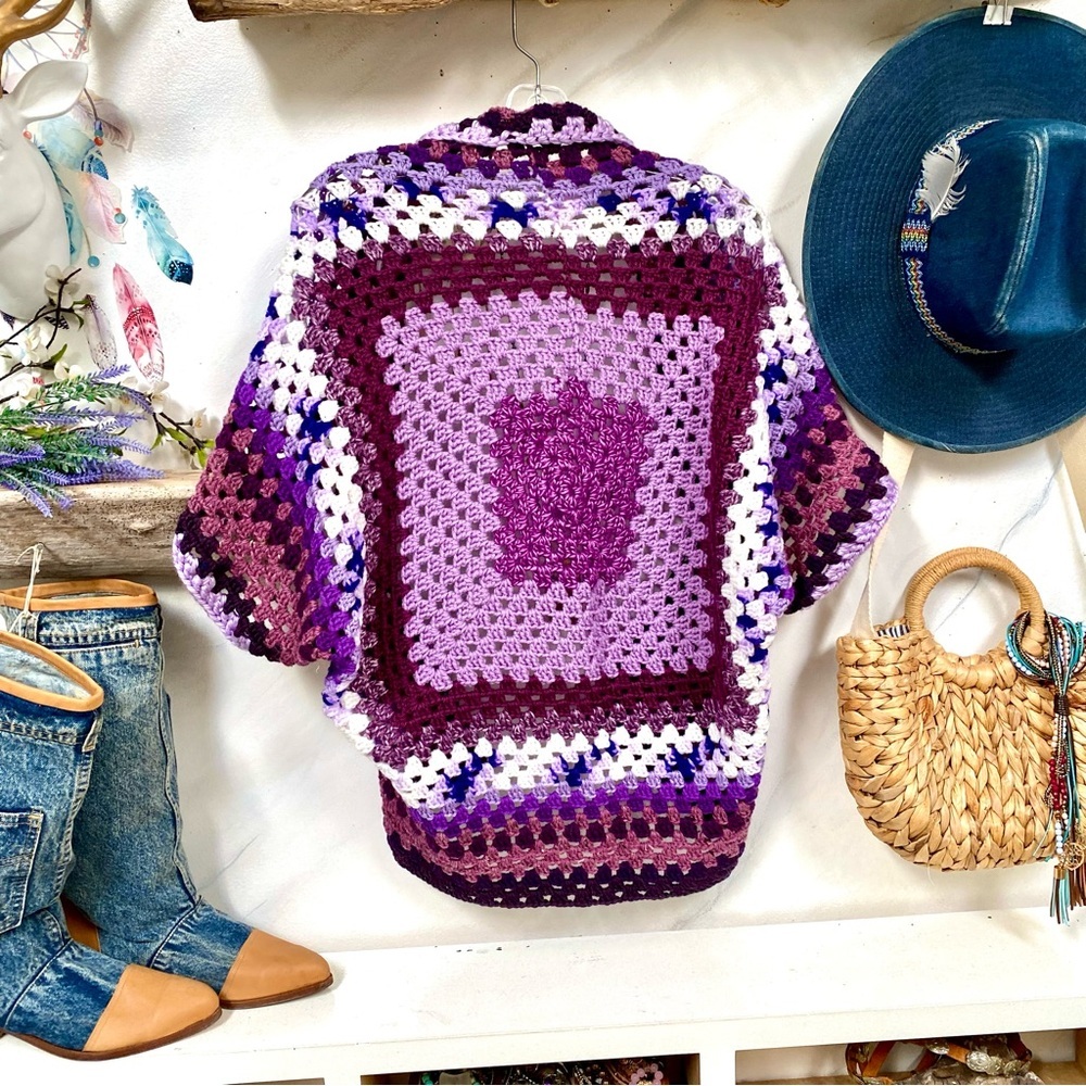 ARTISAN mega granny square COCOON KIMONO w prairie farmhouse cottage vibe - Picture 7 of 10